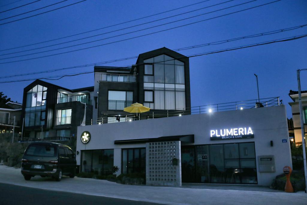 Plumeria Pension Чеджудо Экстерьер фото